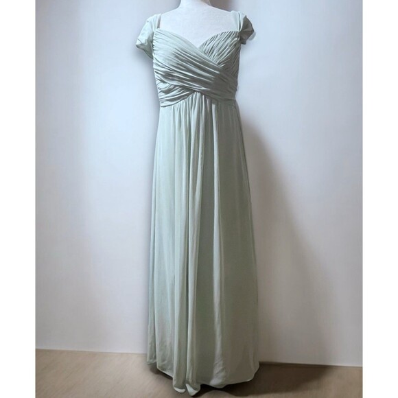 Women’s Size 16 Mint Green Chiffon Long Formal Dress Ruched Bodice Cap Sleeves - Picture 1 of 10